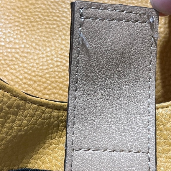 Tutilo New York Mustard Colored Shoulder Tote Bag - Picture 4 of 15